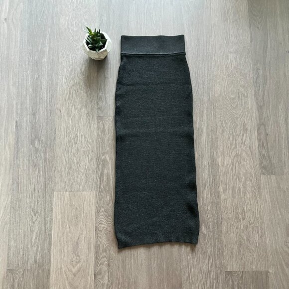 BNWOT WILFRED FREE Dark Grey Knit High-Waist Midi Bodycon Skirt (from Aritzia) - Picture 4 of 10
